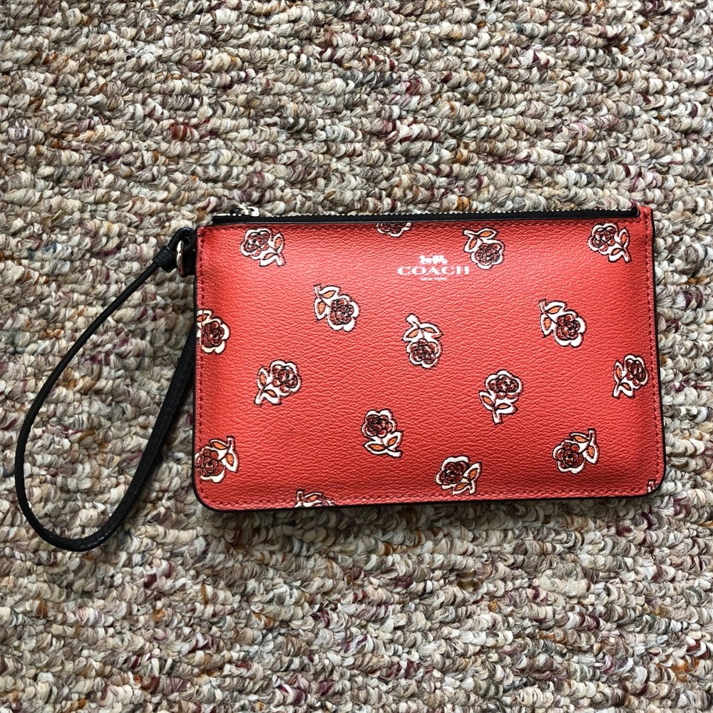 Coach Wristlet • Orange Floral